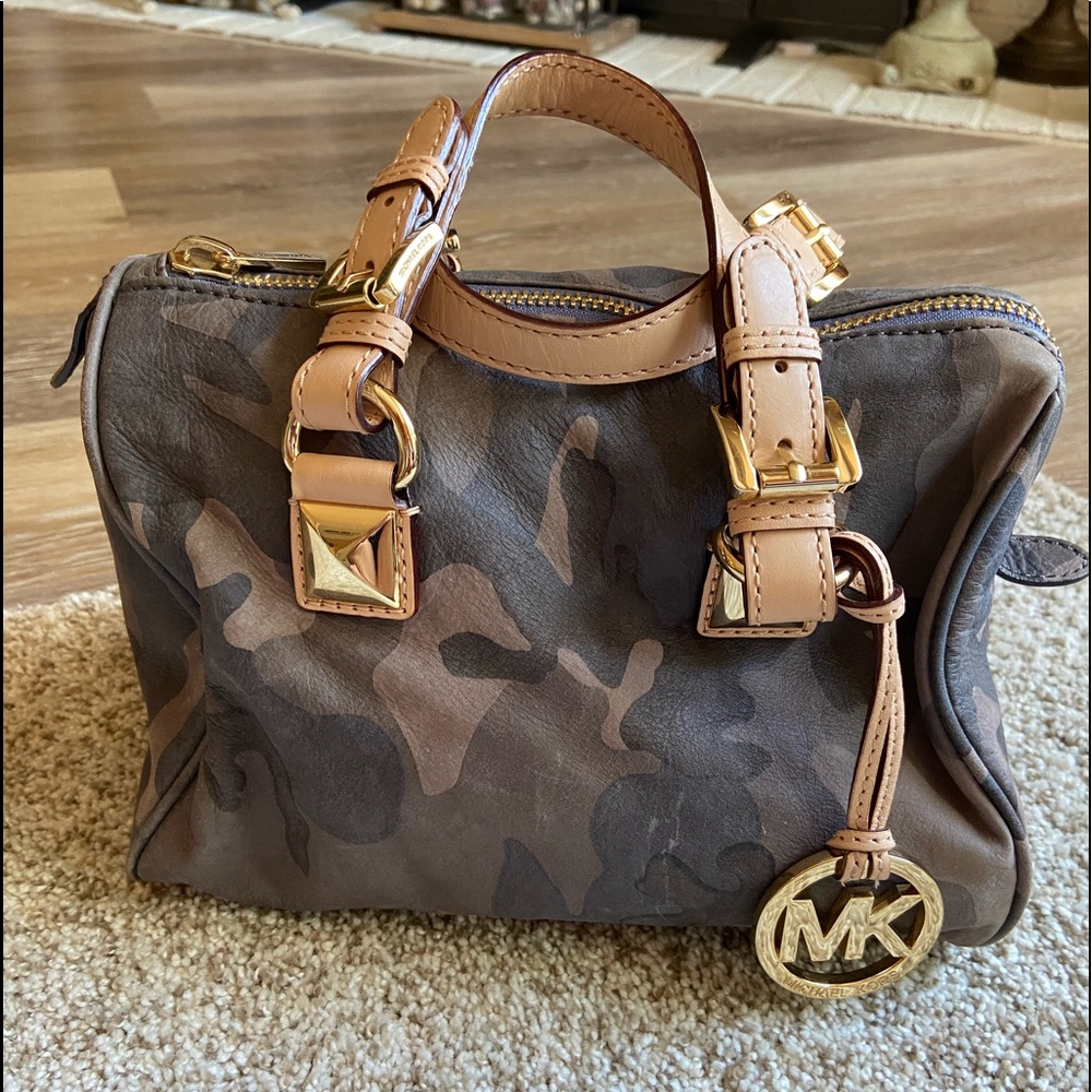 Michael Kors - small Camo handbag